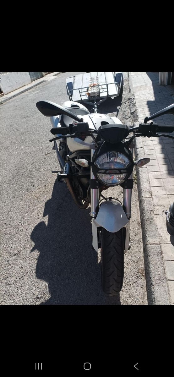 Ducati Monster 696 2009