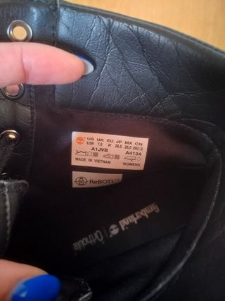 Scarponcini Timberland neri tacco alto