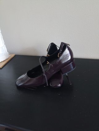 Merceditas charol burdeos Zara T.38