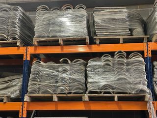 Tejas antiguas de barro (2500 aprox)
