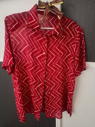 Camisa vintage roja y blanca