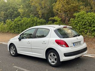 Peugeot 207 2009