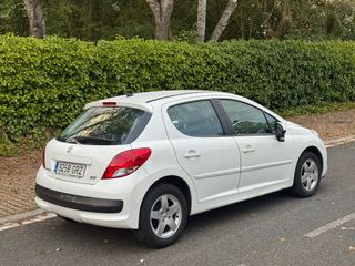 Peugeot 207 2009