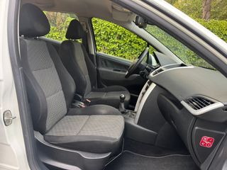 Peugeot 207 2009