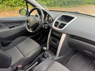 Peugeot 207 2009