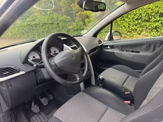 Peugeot 207 2009