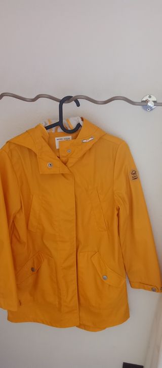 Chubasquero amarillo talla 11 12 años