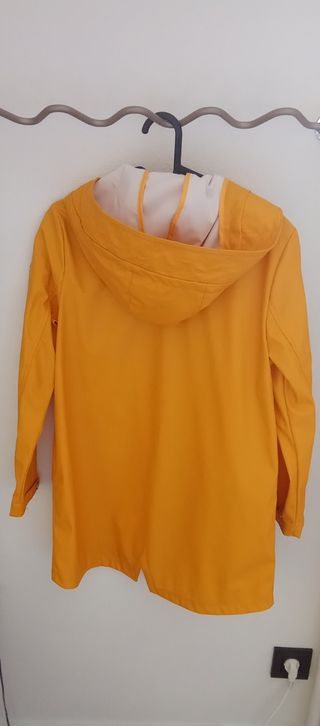 Chubasquero amarillo talla 11 12 años