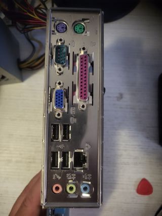 Placa Gigabyte GA-G41MT-S2 + Pentium E5700 + RAM