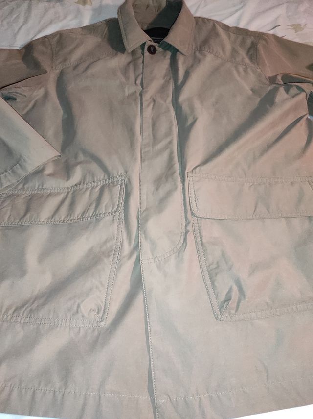 Abrigo Yves Saint Laurent beige hombre