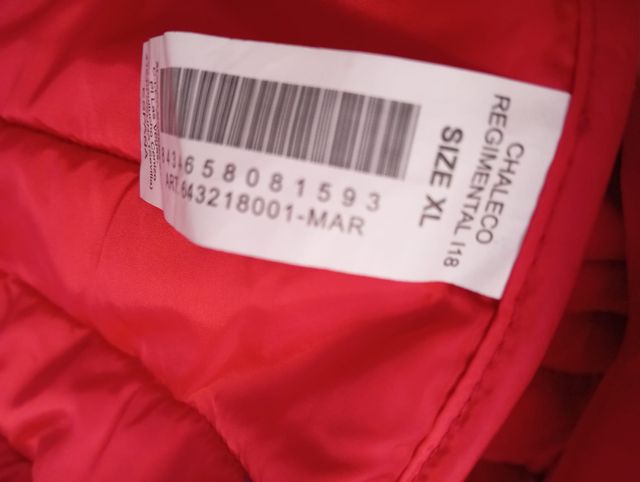 Chaleco Álvaro Moreno azul y rosa