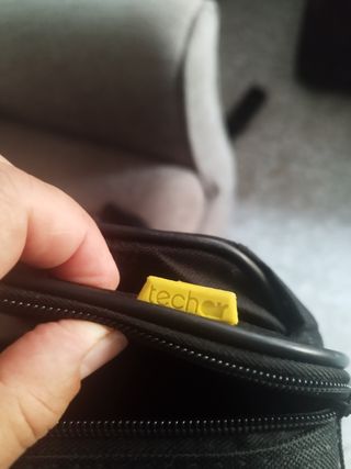 Porta ordenador Tech negro