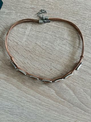 Collar Viceroy Cuero y acero 