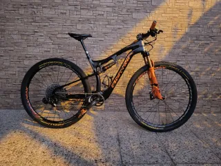 Bicicleta BERRIA MAKO9 MTB 1650 otra tija(miperfi)