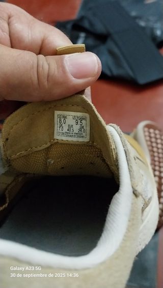 Zapatillas Vans Beige y Blancas unixe 