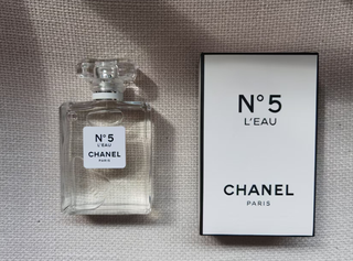 Perfume CHANEL N°5 L'EAU París