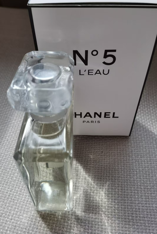 Perfume CHANEL N°5 L'EAU París