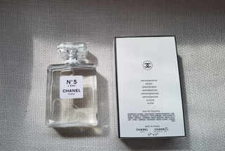 Perfume CHANEL N°5 L'EAU París