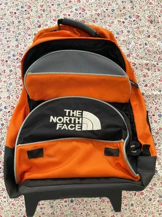 Maleta Mochila The North Face Naranja y Negra