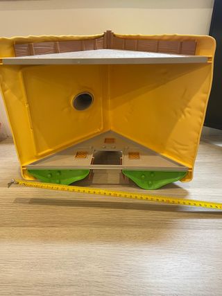 Casa de Playmobil con tejado amarillo