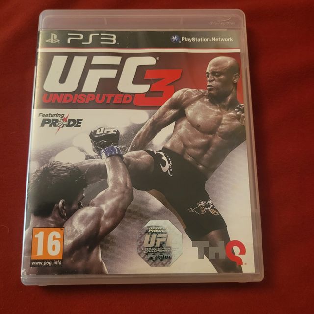 Juegos PS3: UFC Undisputed 3, WWE SmackDown vs Raw