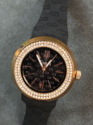 Reloj Cussi Cuarzo con Cristales Dorado Negro