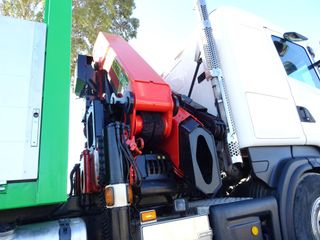 SCANIA R 440 - CAMIONES GRUAS