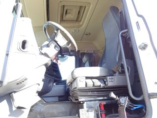 SCANIA R 440 - CAMIONES GRUAS
