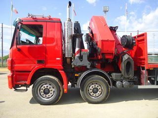 SCANIA P 340 - GRUA