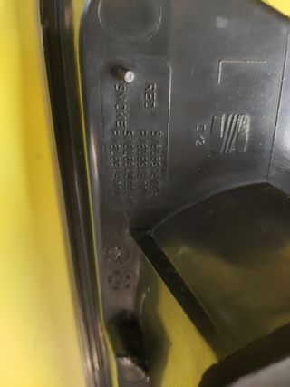 PILOTO TRASERO IZQUIERDO PORTON SEAT IBIZA 6L