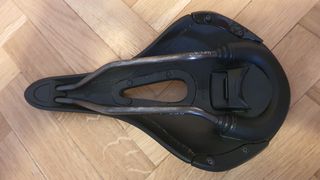 Sillín Fizik Aliante R3 Open Negro