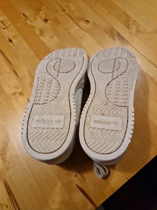 Zapatilla Adidas Super Court Talla 42 2/3