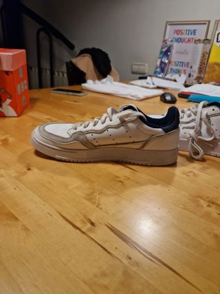 Zapatilla Adidas Super Court Talla 42 2/3