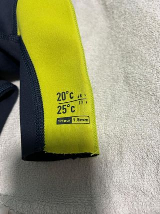 Neopreno Olaian Azul y Amarillo Talla 2-3 años