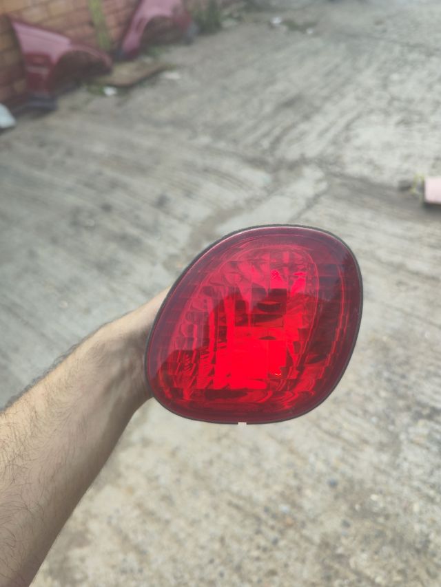 Antiniebla Trasero Derecho LEXUS GS