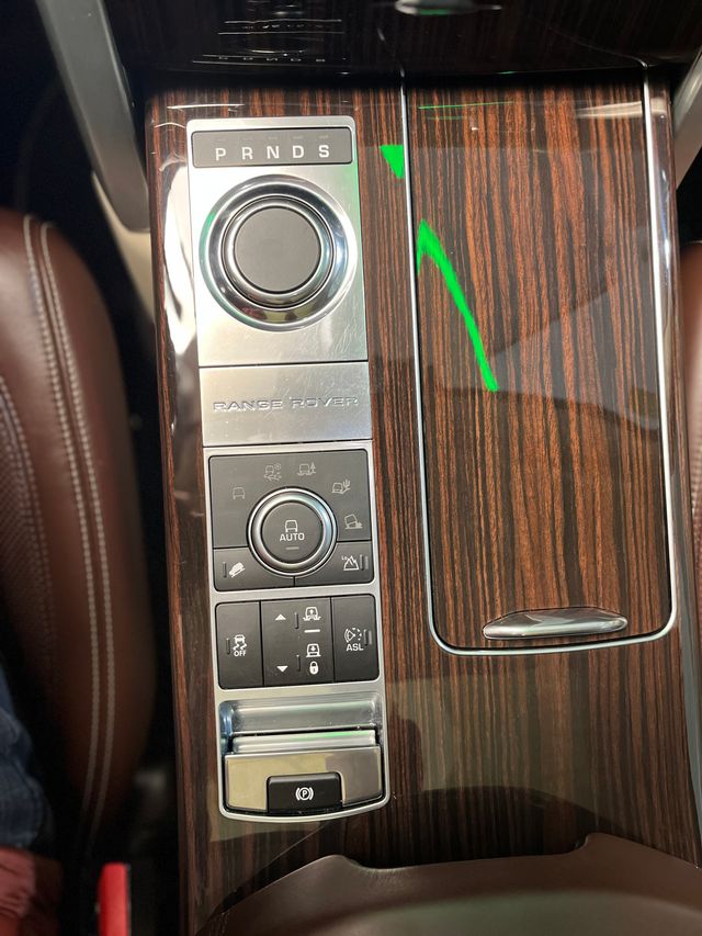 Land Rover Range Rover VOGUE AUTOBIOGRAPHY