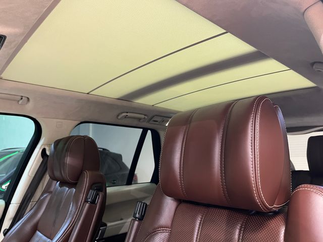 Land Rover Range Rover VOGUE AUTOBIOGRAPHY