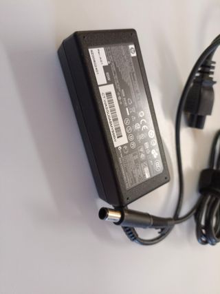 Cargador ordenador portátil Hp Original.
