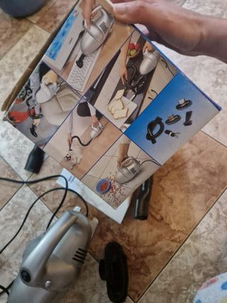 Aspiradora de mano Turbo DV-188 700W