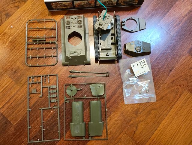 Lotto modellino e soldatini vintage