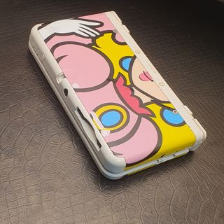 New Nintendo 3DS Princess Peach