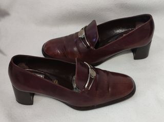 Zapatos marrones Ferrerias. Talla: 36