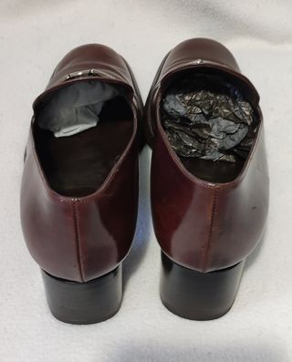 Zapatos marrones Ferrerias. Talla: 36