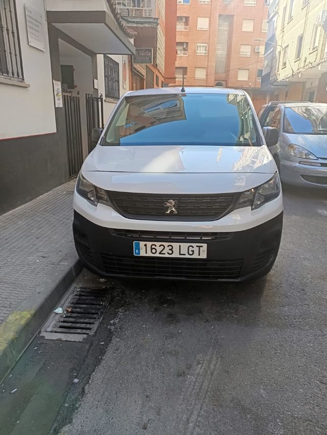 Peugeot Partner 2021