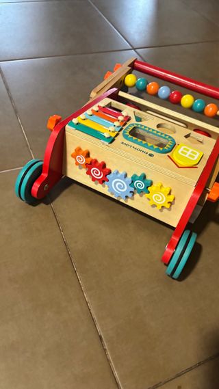 Andador de madera plegable y con diferentes altura