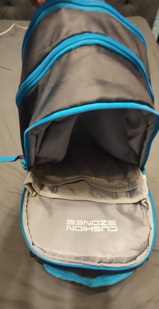 Zaino da trakking multi tasche 30L