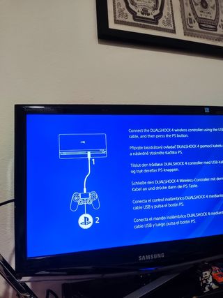 Consola PS4 Slim 1TB + FIFA 17 y FIFA 18