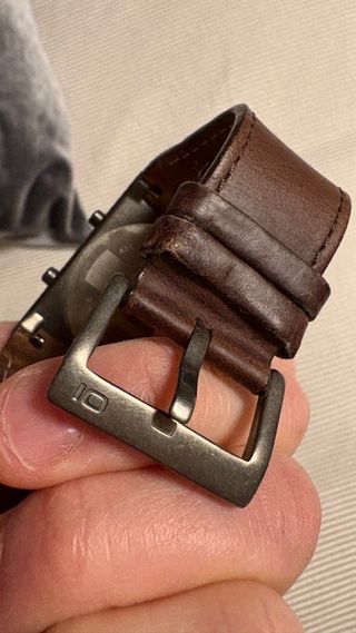 Reloj Oí Binario Correa Piel Marrón