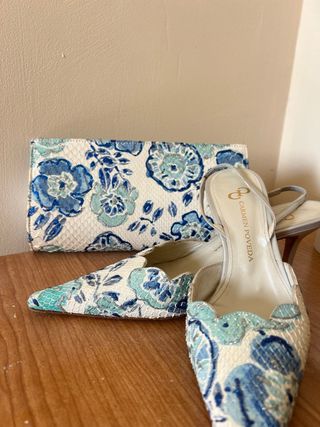 Set Bolso y Zapatos Carmen Poveda Piel Flores