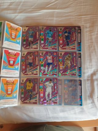 Álbum Panini Adrenalyn 2023-24 BASTANTE COMPLETO